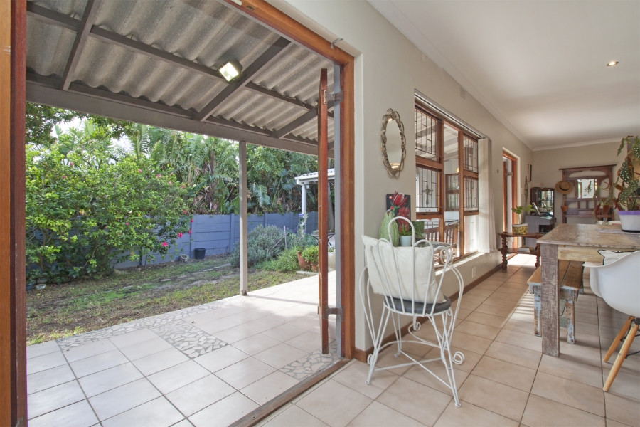 4 Bedroom Property for Sale in Sunnydale Western Cape